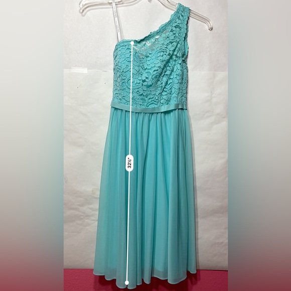 ❗️CLEARANCE❗️ David’s Bridal Spa Color One Shoulder Lace Dress 🤍💍 - Picture 9 of 9